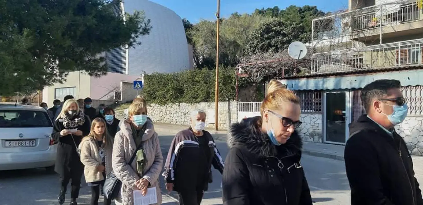 Na Vidicima održan Križni put od crkve sv. Petra do crkve sv. Mare