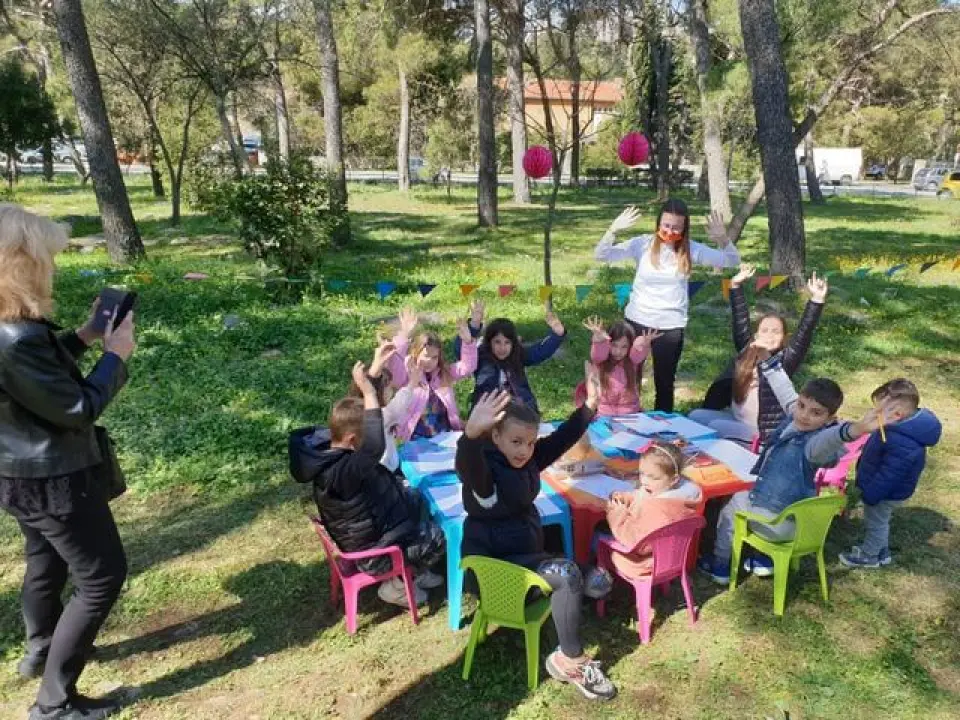 Veselo subotnje jutro: Šibenska maskota dječak Paško zabavljao mališane na Šubićevcu