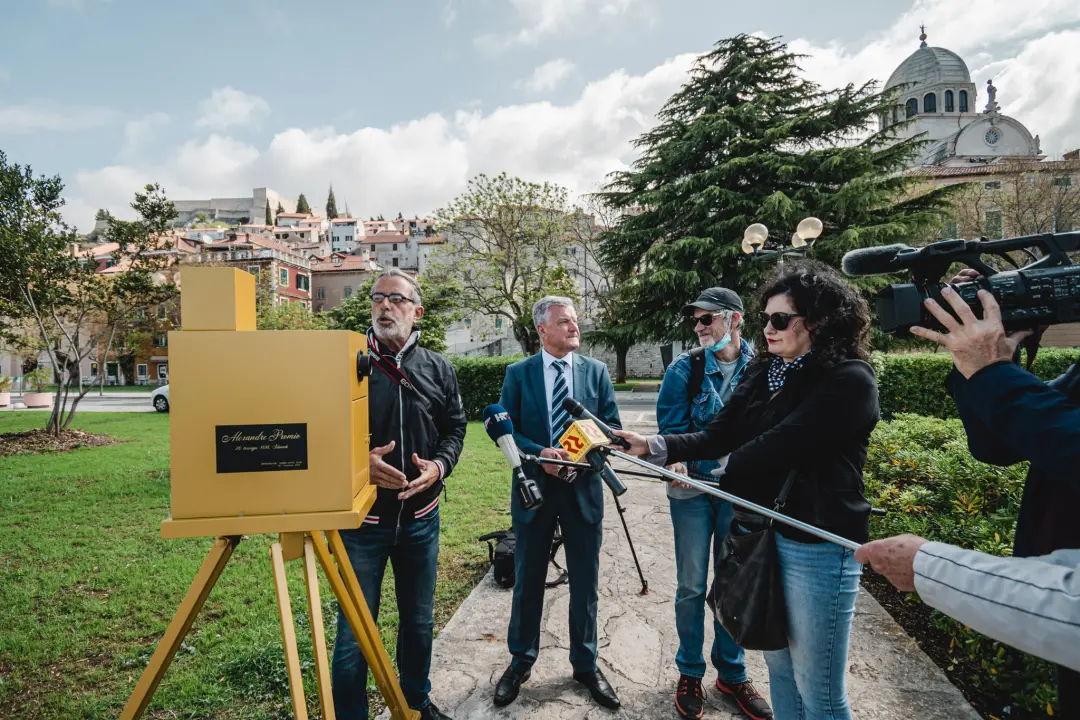 Postavljena replika kamere koja je prije 123 godine s rive snimila prve filmske kadrove ovog dijela Europe