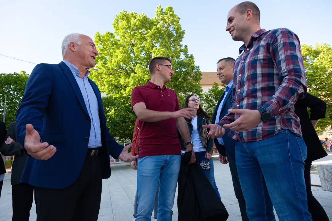 Vrh županijskog HDZ-a na druženju u Kninu: 'Idemo graditi budućnost'