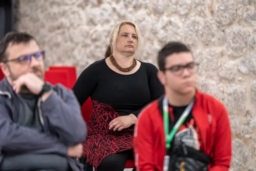 Održano prvo predavanje inkluzivnog vertikalnog plesa u sklopu platforme 'Tamna strana mjeseca'