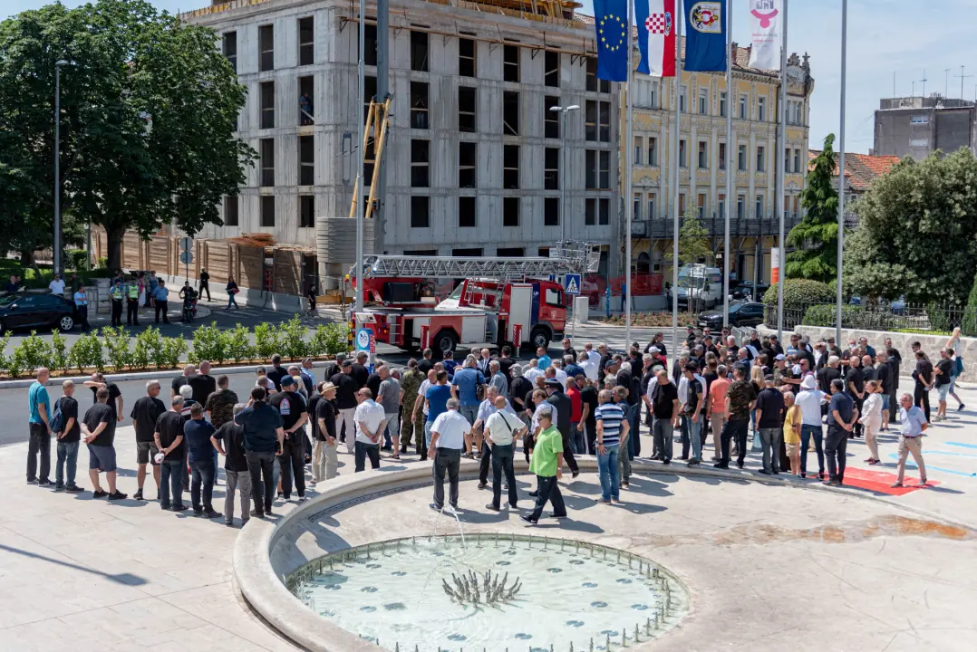 Svečano obilježena 30. obljetnica osnutka 113. brigade: 'Mi smo stvarali tebe i ti nas, do kraja života ostaješ u našim srcima' 