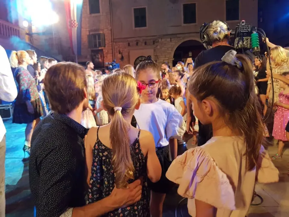 Ekipa iz A strane oduševila i djecu i roditelje: 'Ovi ljudi su vrhunski glazbenici, uživam ih slušati' 