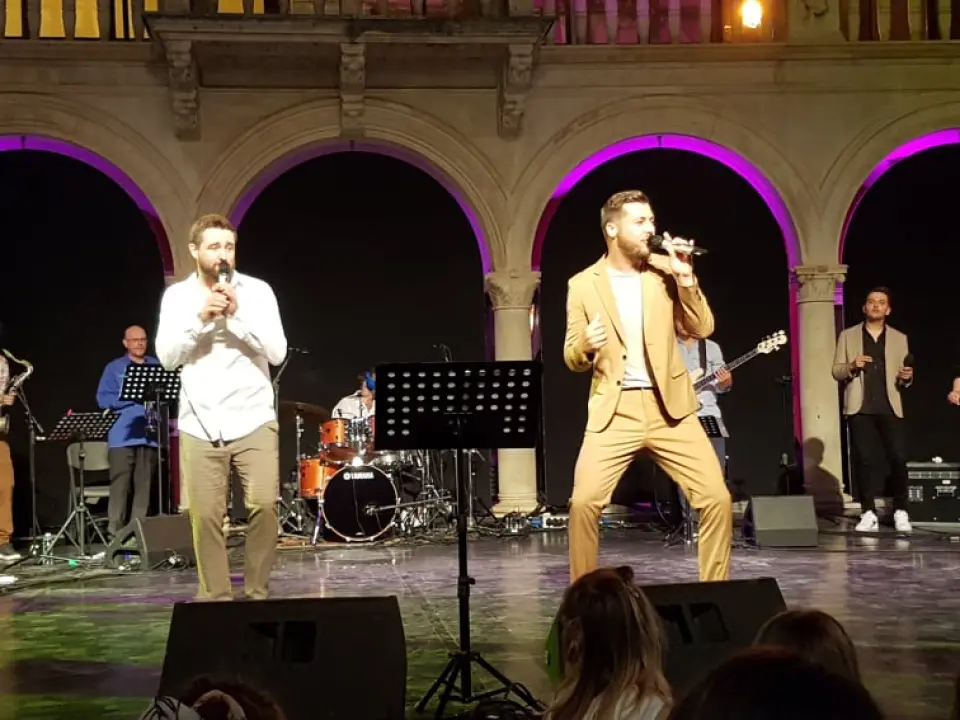 Ekipa iz A strane oduševila i djecu i roditelje: 'Ovi ljudi su vrhunski glazbenici, uživam ih slušati' 