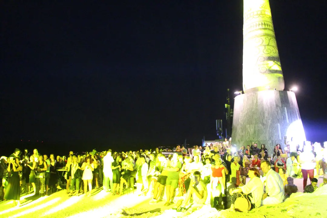 Na primoštenskom brdu Gaj održan koncert 'Tragom Olivera': Pogledajte kako smo se proveli 