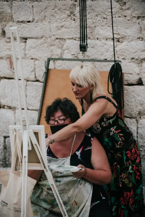 Mala loža na tri dana postaje kulisa stranih i domaćih slikara