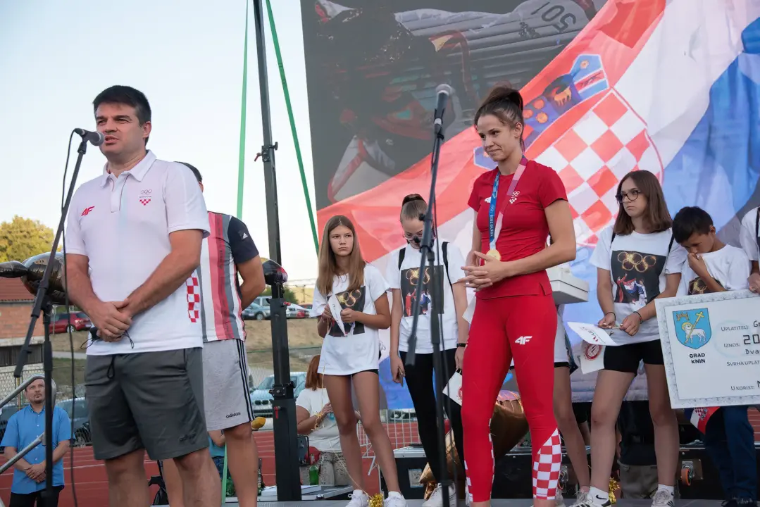 Zlatnu Mateu dočekali i u njenom Kninu: Ona je ponos Zvonimirovog grada i cijele Hrvatske