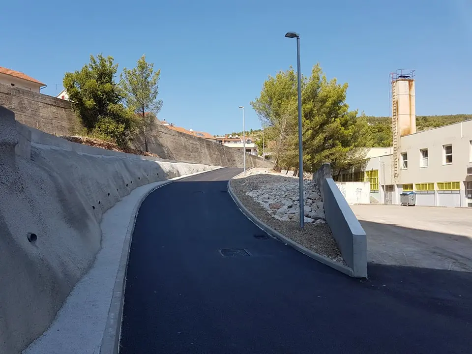 Radovi na probijanju slijepe ulice kod OŠ Vidici pri kraju: Ostaje još postavljanje ograde i signalizacije  
