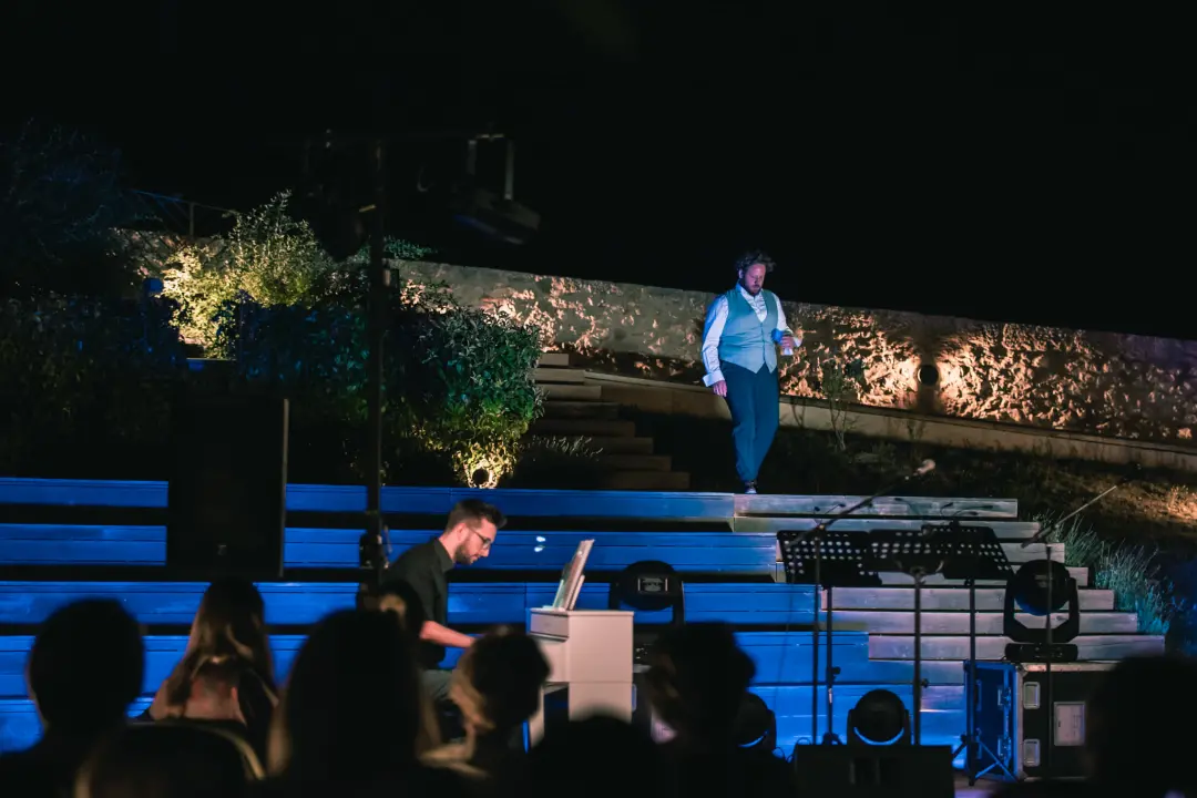 Na Baroneu se sinoć slušala opera pod zvijezdama, evo dijela atmosfere 