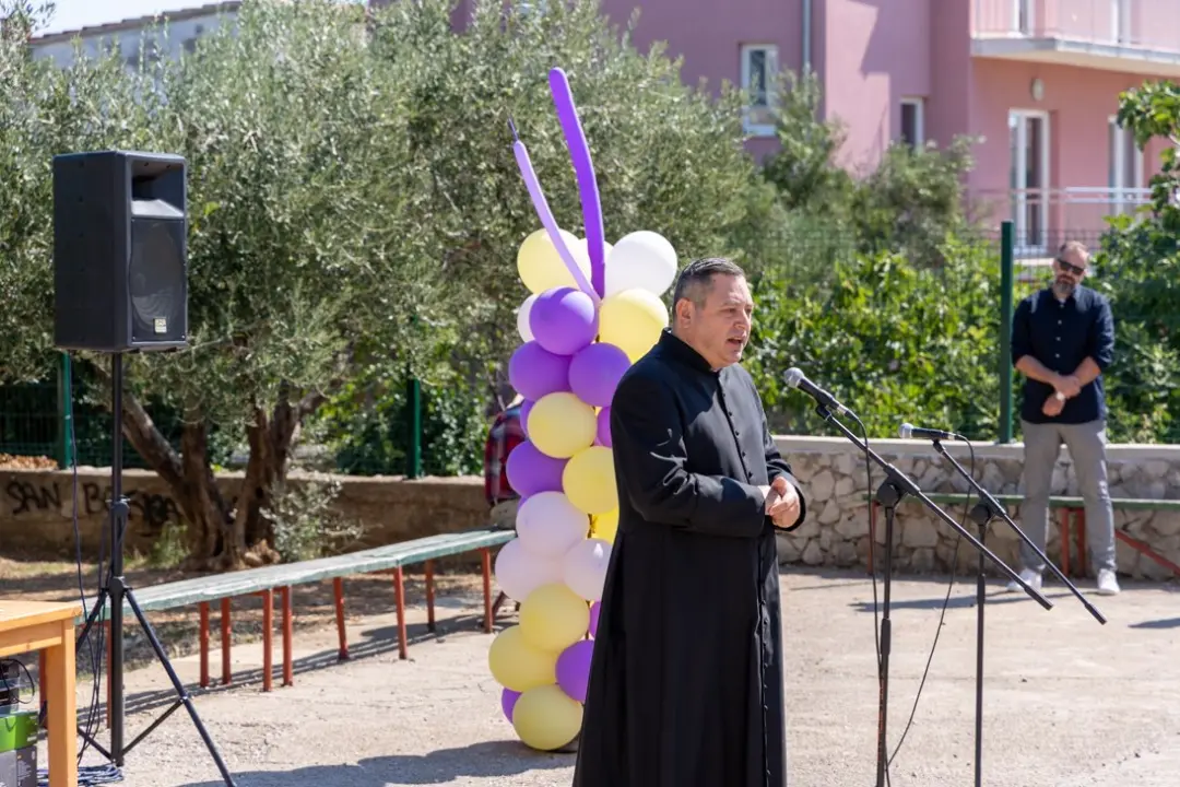 Župan Jelić posjetio OŠ Vodice, najmlađima poručio: 'Počinje najljepše i najuzbudljivije razdoblje vašeg života' 
