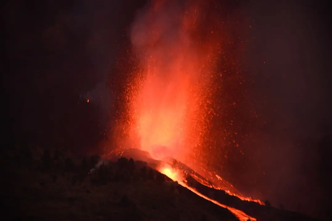 Na Kanarima eruptirao vulkan, zabilježene četiri tisuće potresa