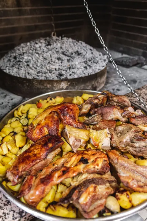 Ukusna spiza i vrhunski deserti čekaju vas u Antinom guštu! 