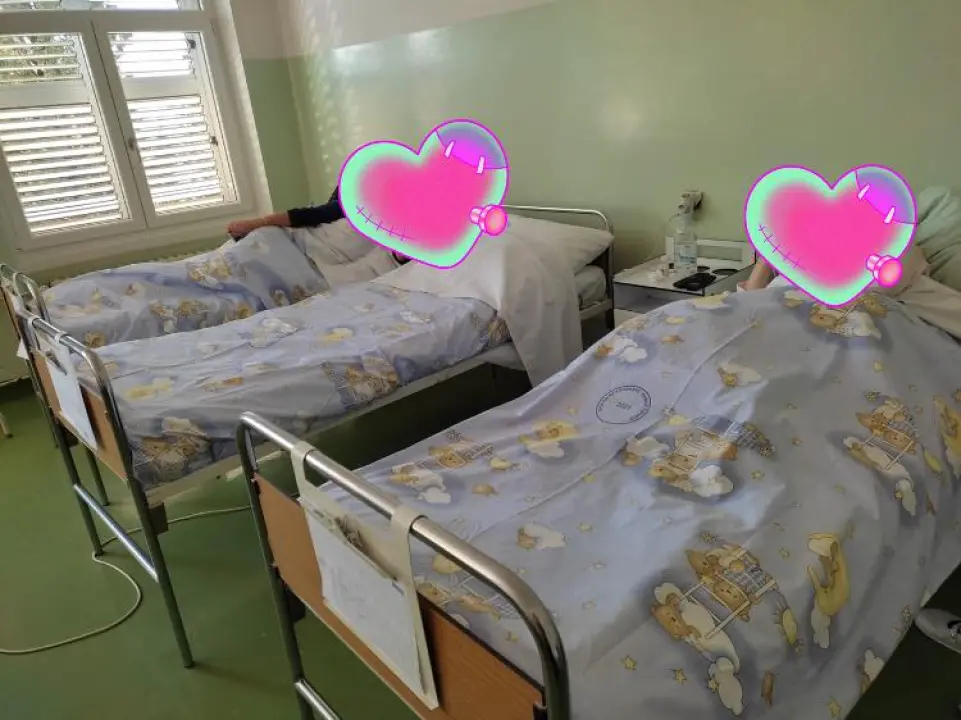 Šibenska ginekologija sada izgleda puno veselije: Stigla nova posteljina kupljena u humanitarnoj akciji dvije Tee