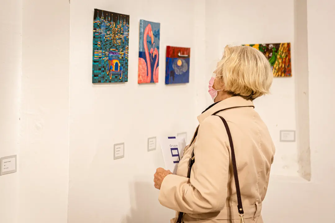 Izložba Grupe 9 u Galeriji sv. Krševana: 'Ovu su djela umjetnika koji liježu i bude se u Šibeniku' 