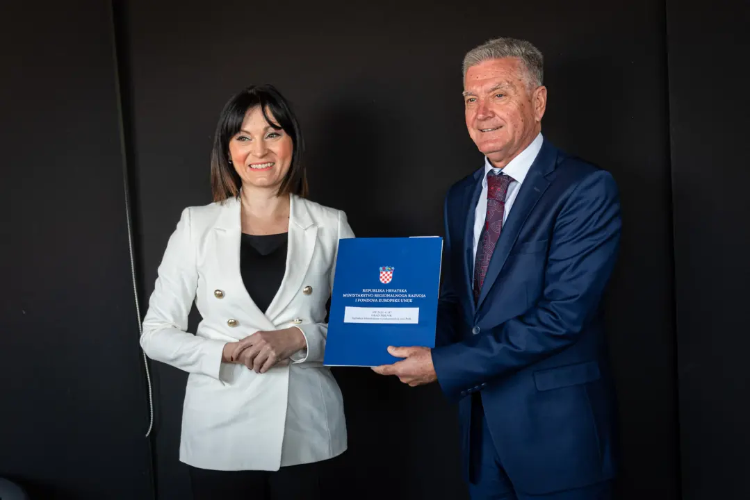 Ministrica Tramišak u Šibenik donijela kuvertu tešku 10,2 milijuna kuna: Novac ide za Bikarac, Pode, tvrđave i kanal sv. Ante   