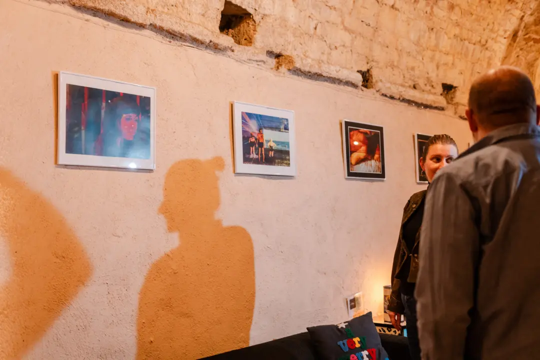 Izložbu fotografija Marine Uzelac 'Sito i Otisak' morate pogledati: 'Interesantno je to što ne znam kako će fotka na kraju ispasti'  