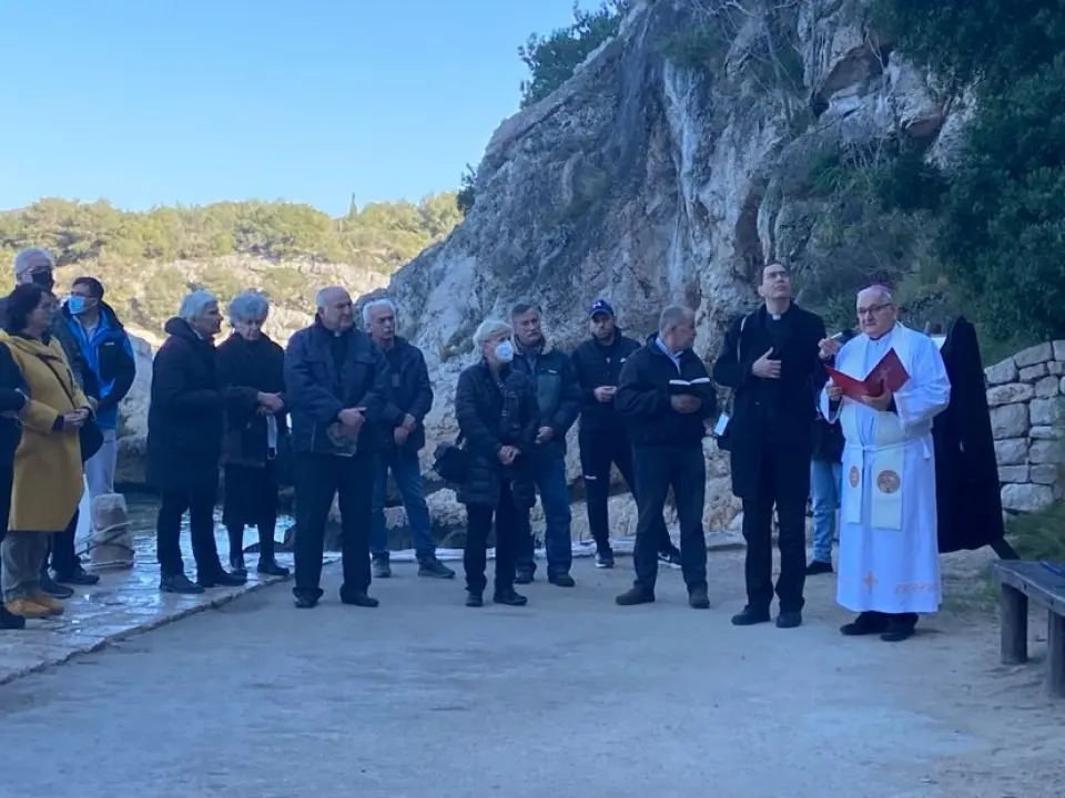 U kanalu ispred crkve-špilje obilježen spomendan sv. Ante Pustinjaka 
