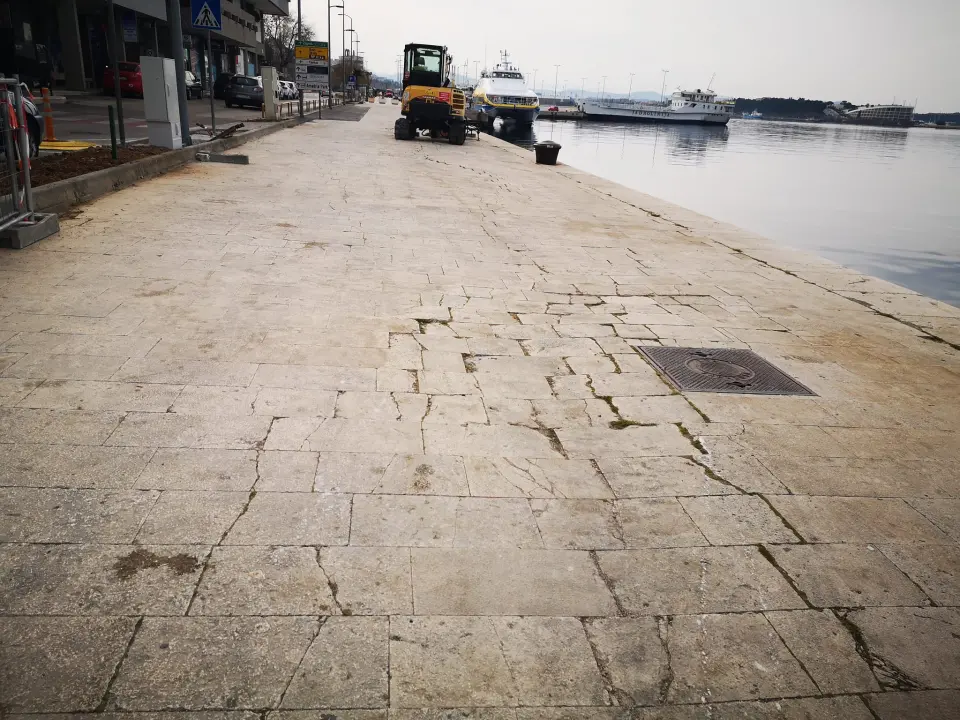 Što se ovdje dogodilo? 'Asfalt je i prije bio tamo, napravit ćemo nešto da novi toliko ne bode u oči'   