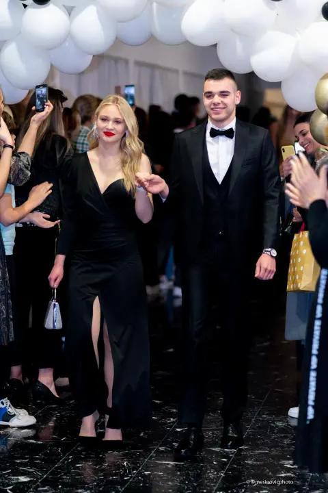 Gimnazijalci kao hollywoodske zvijezde u večeri koju će pamtiti do kraja života (1.dio)