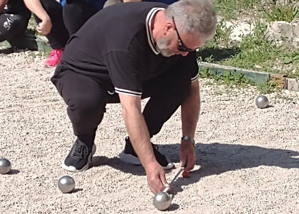 Održan humanitarni turnir u petanci za djecu, sva prikupljena sredstva bit će uplaćena za liječenje male Petre