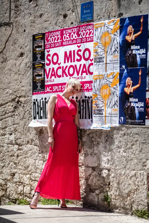 Super komade za svečane prigode pronađite u Butiku Cecily! 