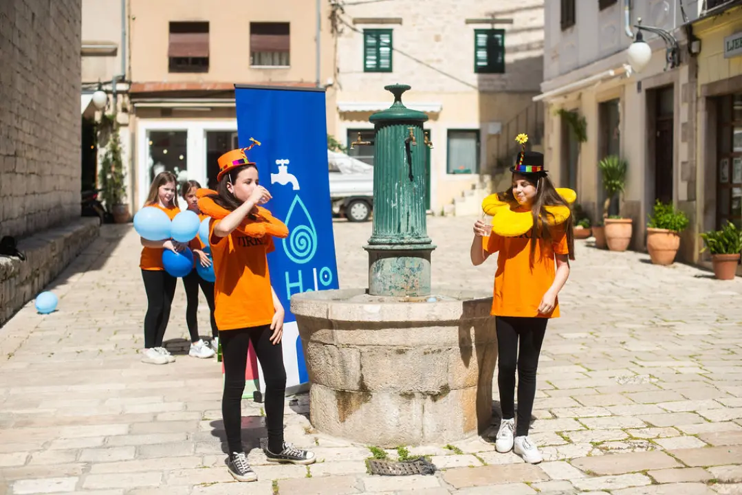 Brojni Šibenčani u četvrtak 'okupirali' Malu ložu, a sve zbog jedne česme