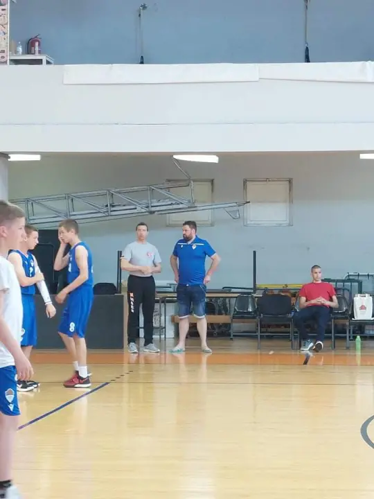 Mladi košarkaši iz Gline u Šibeniku: ‘Nakon potresa aukcijom smo skupljali za opremu?