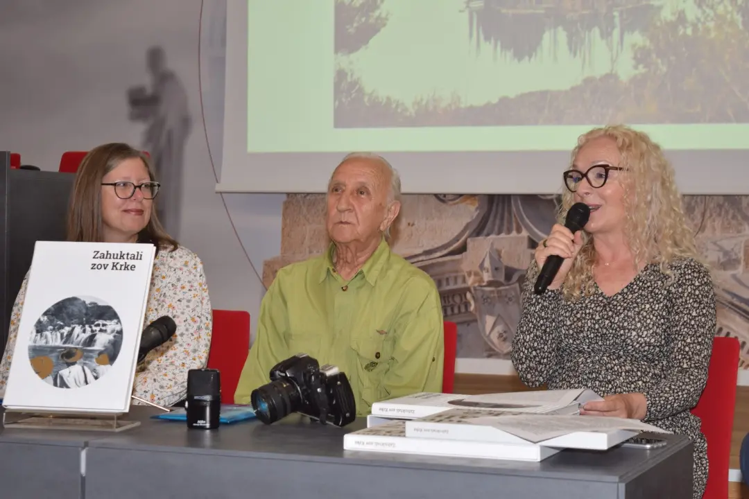 Predstavljena knjiga 'Zahuktali zov Krke', najstarijeg aktivnog šibenskog novinara Joška Čelara