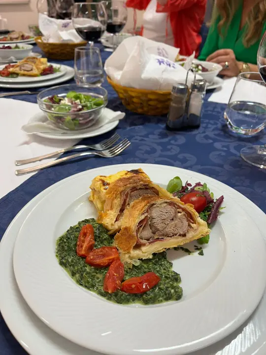 Polaznici POU Šibenik uspješno završili program prekvalifikacije za kuhare, konobare, pekare i slastičare!