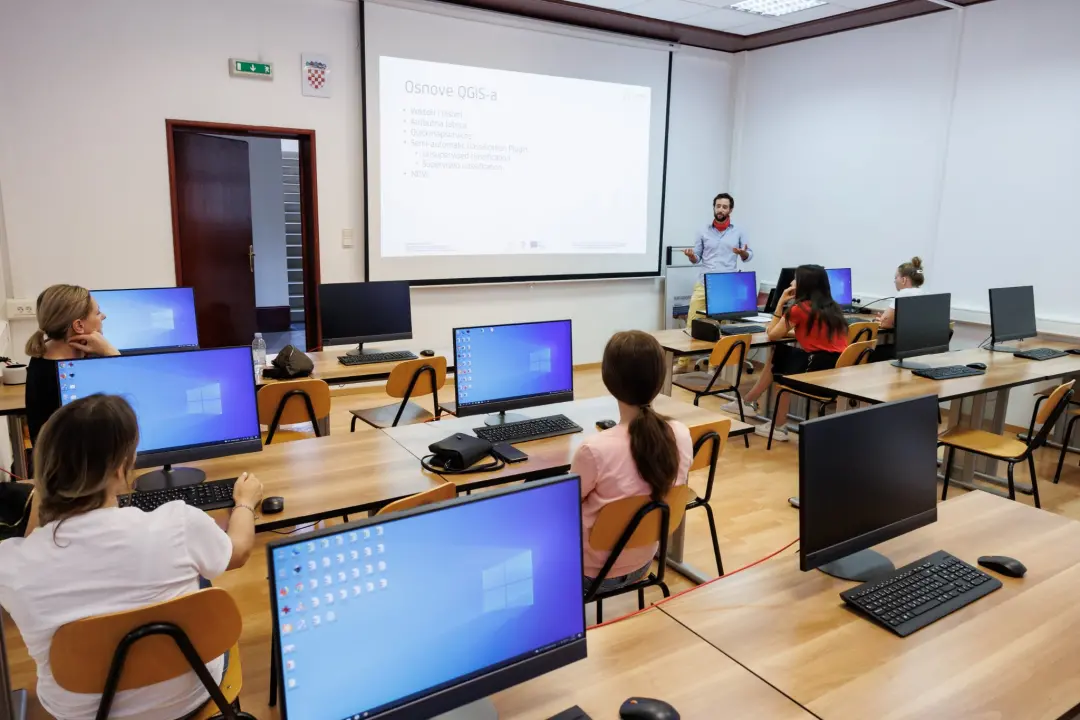 Upisi bez državne mature na stručne studije Veleučilišta „Marko Marulić“ u Kninu na trećem upisnom roku