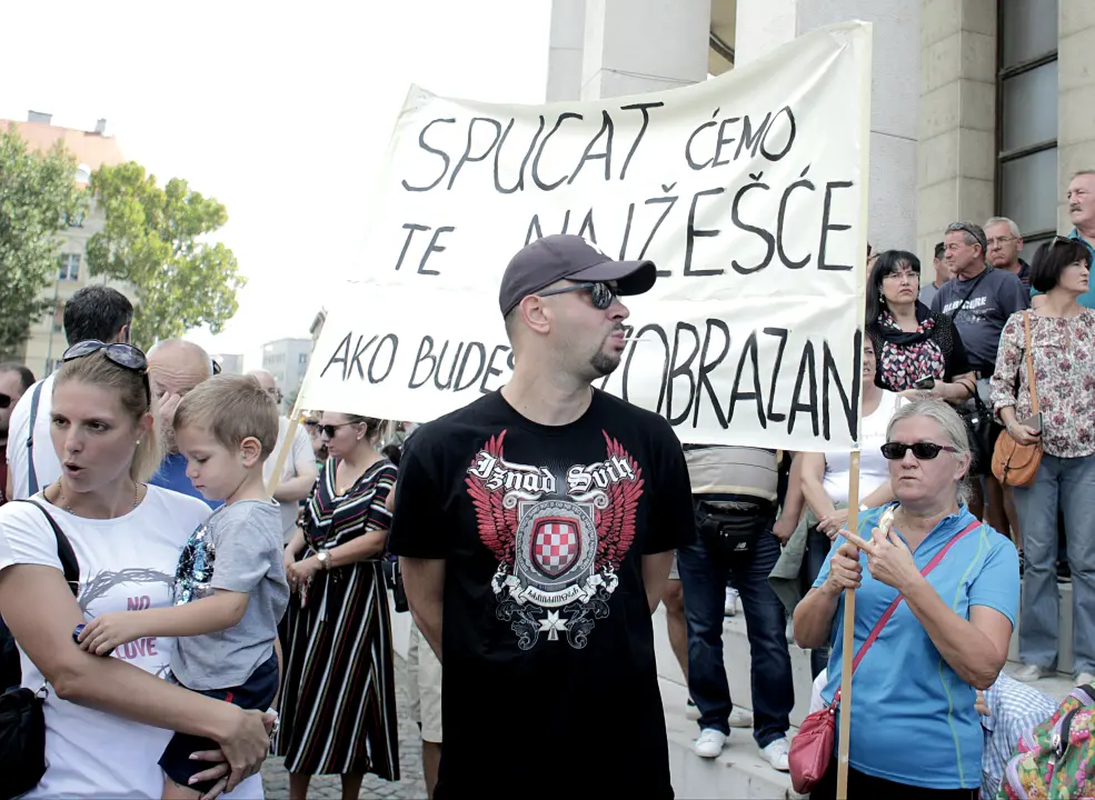 Prosvjed protiv Vlade u Zagrebu: Ima i šibenskih kapa