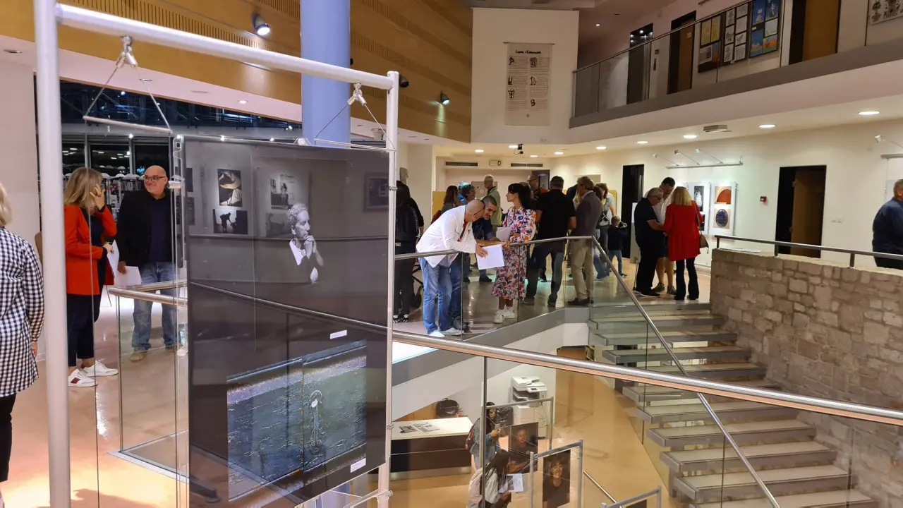 Fotografi su ove godine po gradu tražili detalje, a u knjižnici možete pogledati što su pronašli