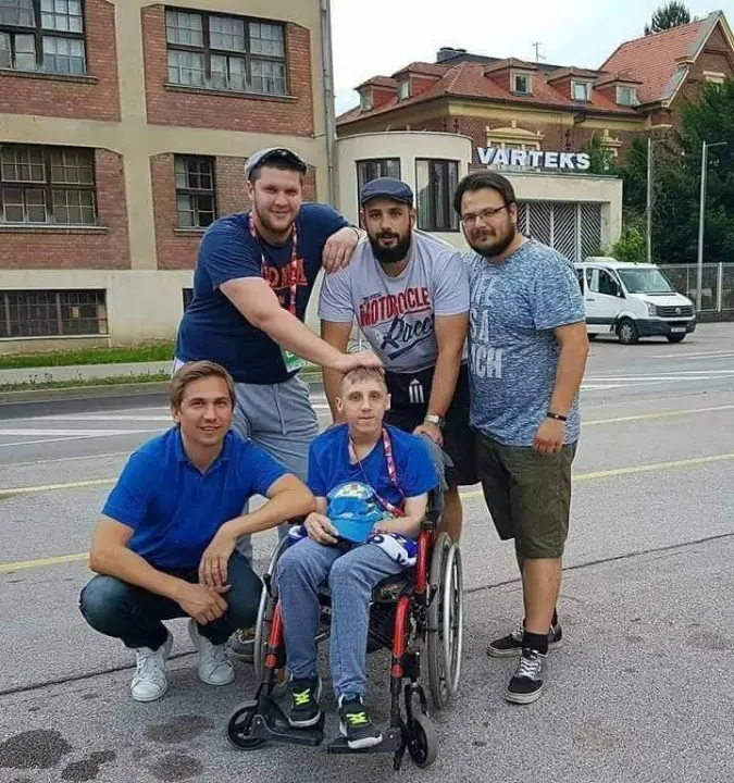 Iza don Ante Škugora prva je godina svećeništva: 'Putujem, idem na utakmice i mladi vide da naši životi nisu toliko različiti'