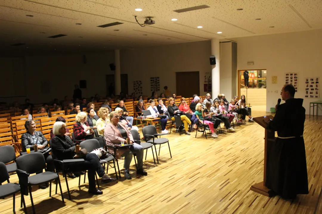 Na Šubićevcu uz pjesmu i molitvu održan Holywin