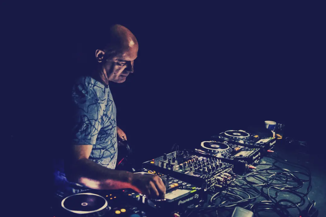 Tunel u Mandalini radi u petak i u subotu: Čak šestero DJ-a na rođendanu PARK-a i u badnjoj noći