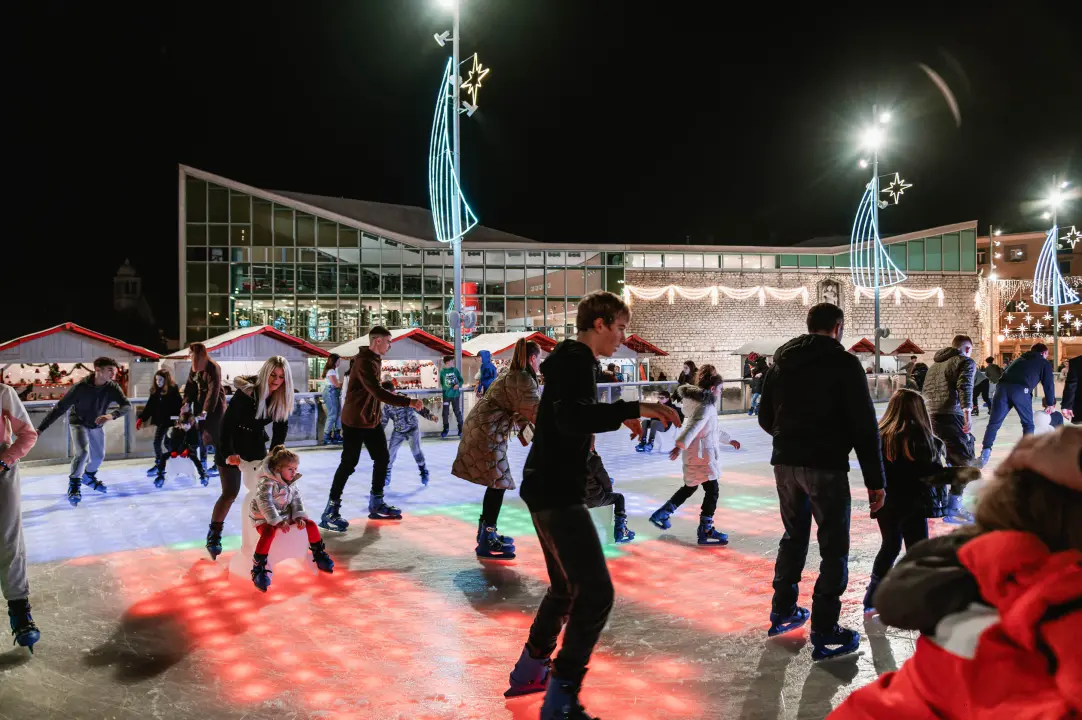Vitićevo more je najljepša adventska lokacija u gradu, po noći je kao bajka!