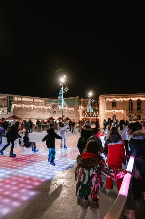 Vitićevo more je najljepša adventska lokacija u gradu, po noći je kao bajka!