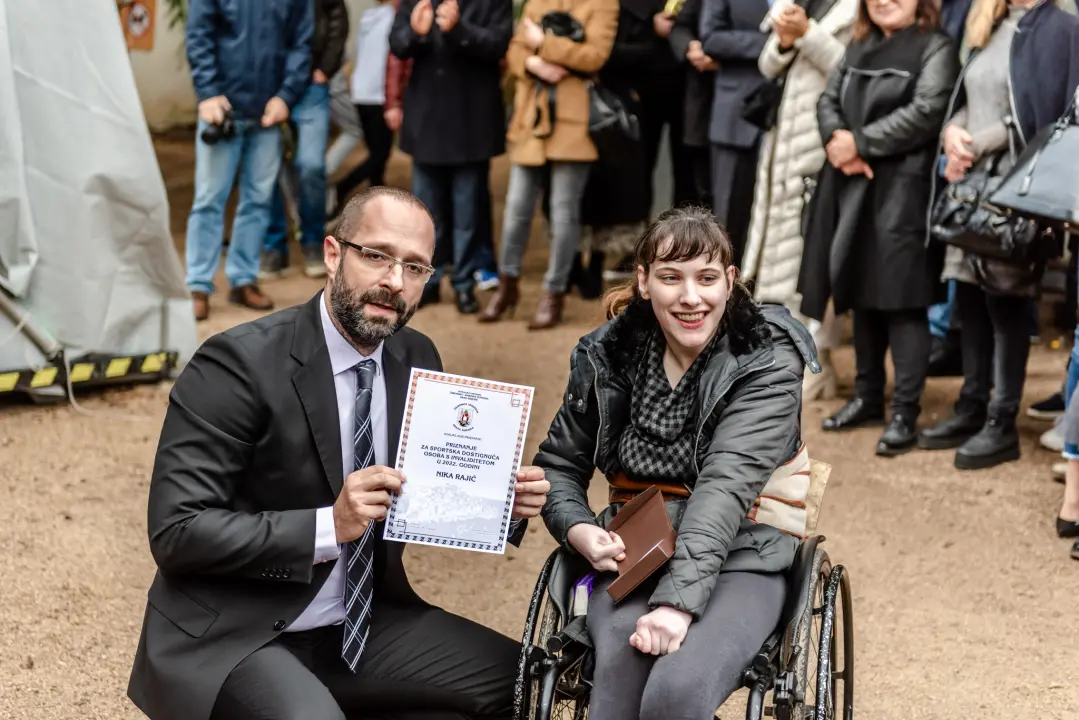 Toni Slavica i Nives Radić, vaterpolisti Solarisa i vaterpolistice Viktorije ovogodišnji su laureati