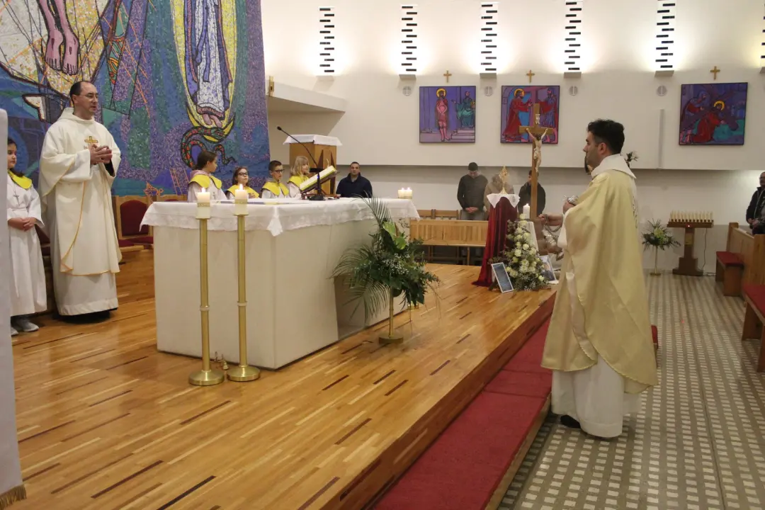 U Šibeniku otvorena međunarodna izložba Euharistijska čuda