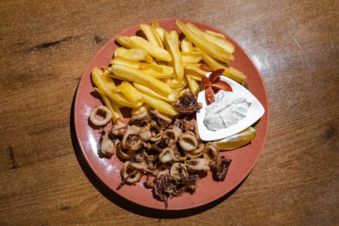 Provedite najromantičniji dan u godini u posebnom ozračju Konobe Brošćica! 