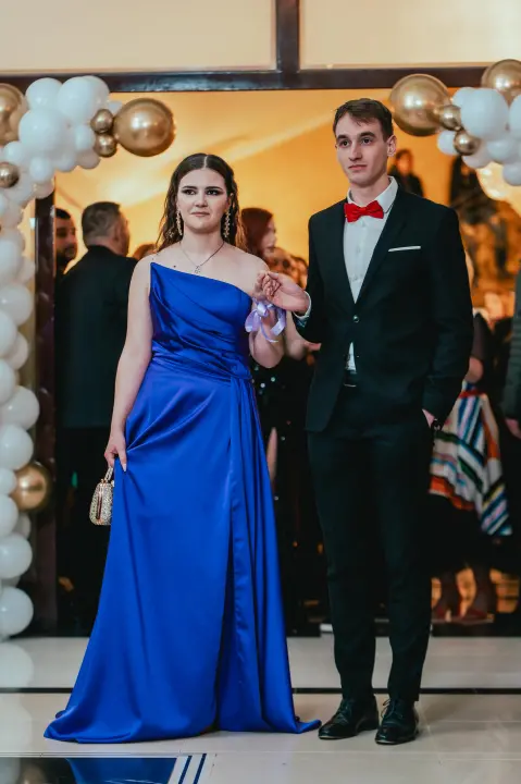 Učenici Prometno-tehničke škole Šibenik poput holivudskih zvijezda na maturalnom plesu (2)