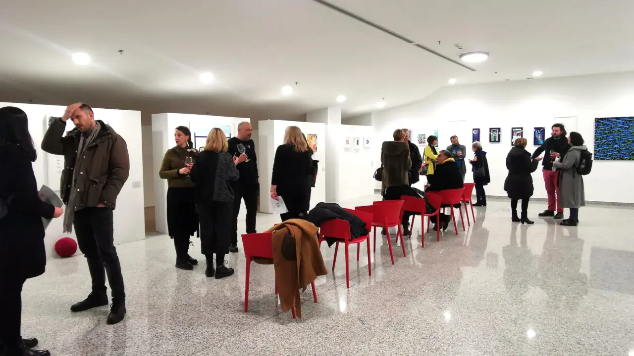 Promocija šibenske umjetnosti u slavonskoj metropoli: U Osijeku otvorena izložba članova Grupe 9!