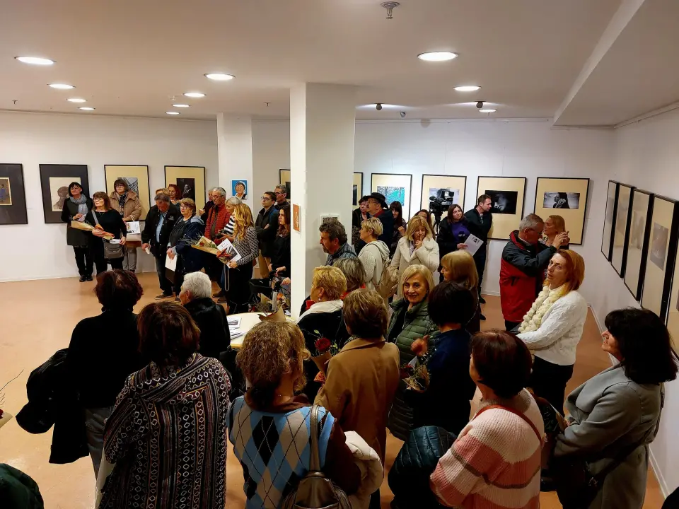 Knjižnica Dan žena obilježila pjesničkom večeri za Vesnu Parun i izložbom 'Žena'