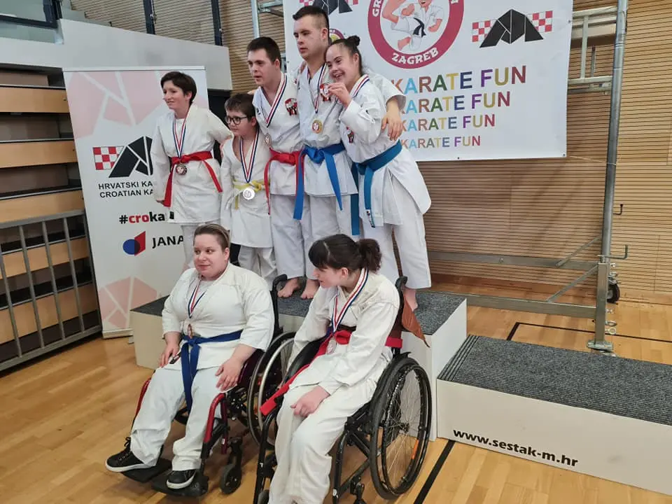 Šibenski parakarataši osvojili četiri medalje na turniru