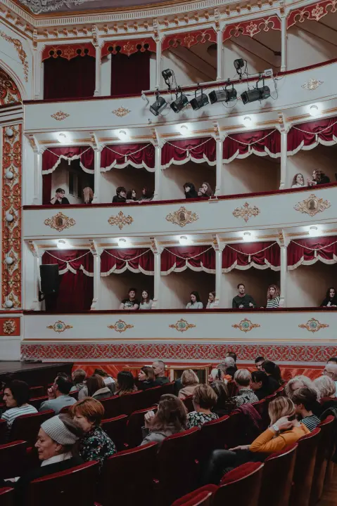 Srednjoškolci deprimirali kazalište s odličnim razlogom: ‘Izašla sam sva zbrčkana’