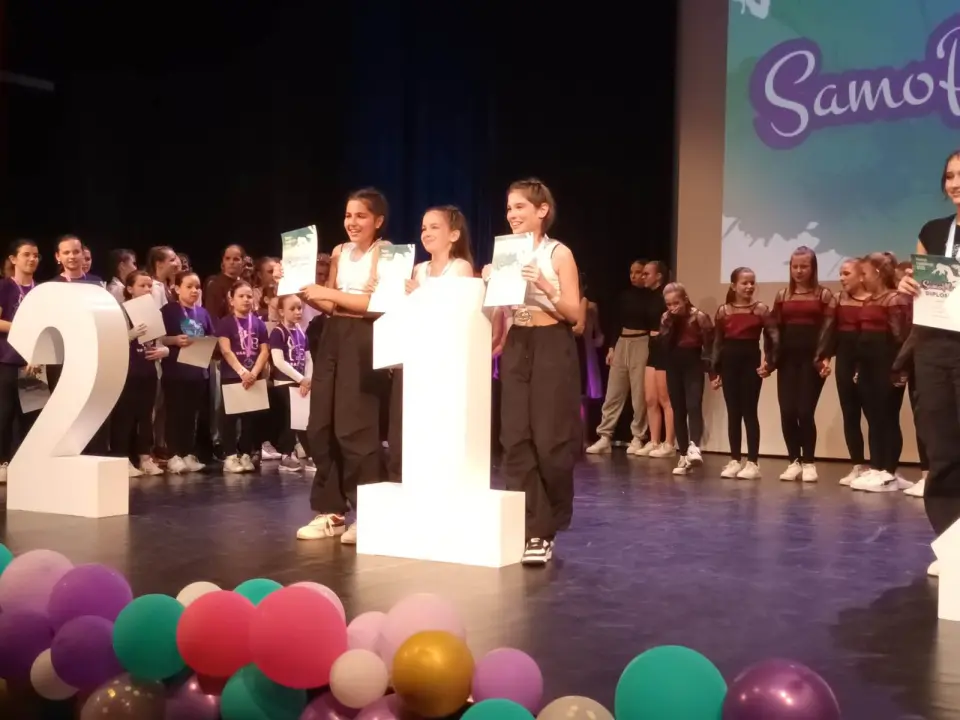 Plesačice Balansa, usprkos jakoj konkurenciji, iz Samobora se vratile s hrpom medalja