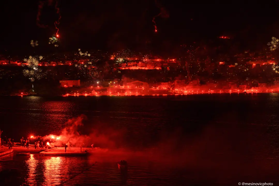 Spektakularni kadrovi: Narančasta noć pamtit će se još dugo!