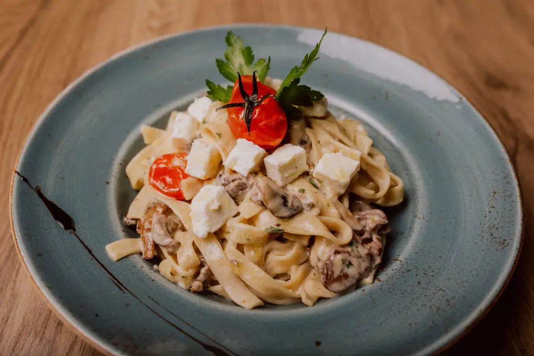 Isprobajte nenadmašne mesne plate u bistrou 'Kod starog'! 