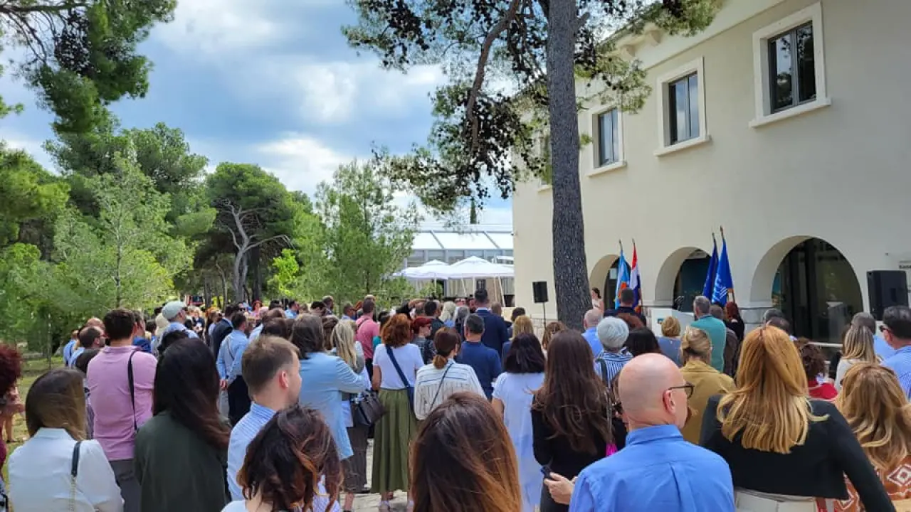 Svečano otvoren Posjetiteljski centar u kanalu sv. Ante: 'Šibenik je tvornica EU projekata!'