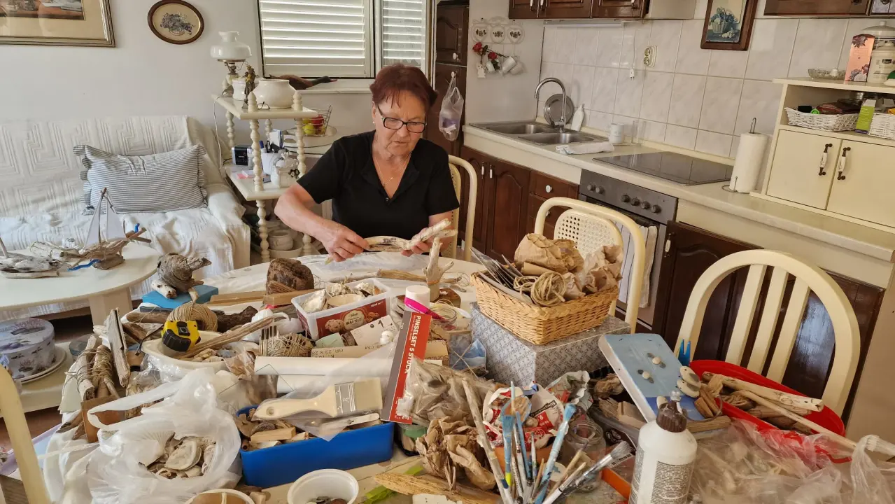 Što more na obalu izbaci, Matija Matilda Seper pretvori u umjetnost